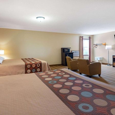 ซูเปอร์ 8 บาย วินด์แฮม แมตตูน Hotel Mattoon ภายนอก รูปภาพ