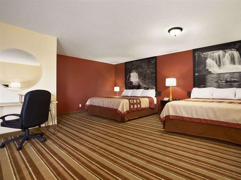 ซูเปอร์ 8 บาย วินด์แฮม แมตตูน Hotel Mattoon ภายนอก รูปภาพ