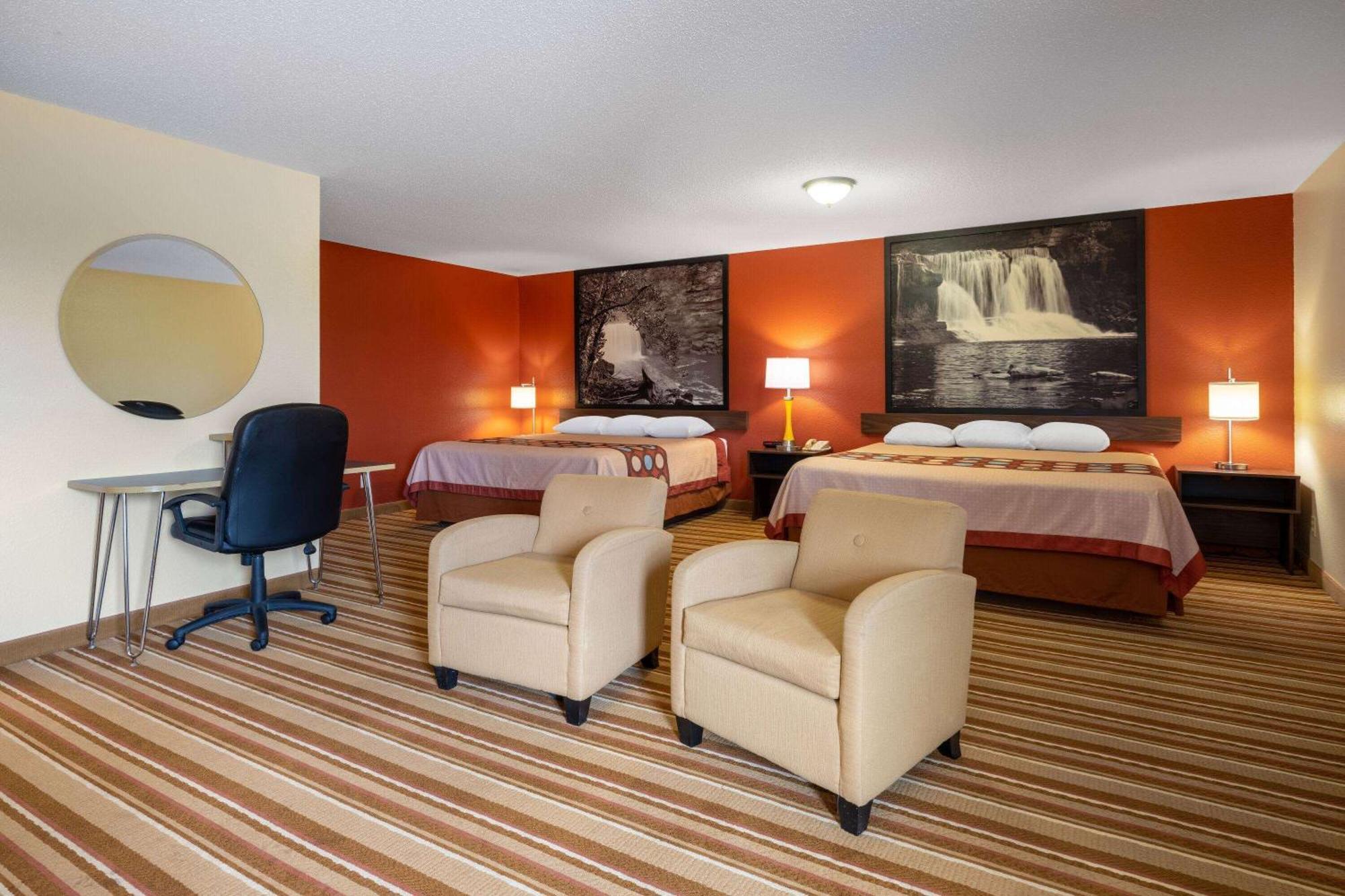 ซูเปอร์ 8 บาย วินด์แฮม แมตตูน Hotel Mattoon ภายนอก รูปภาพ