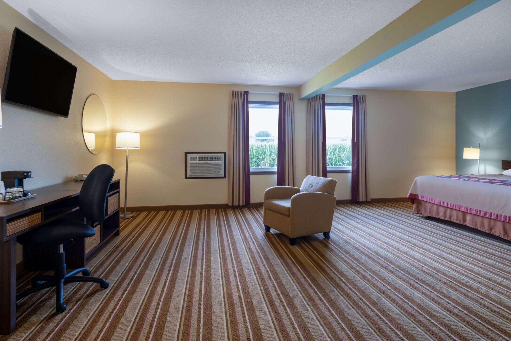 ซูเปอร์ 8 บาย วินด์แฮม แมตตูน Hotel Mattoon ภายนอก รูปภาพ